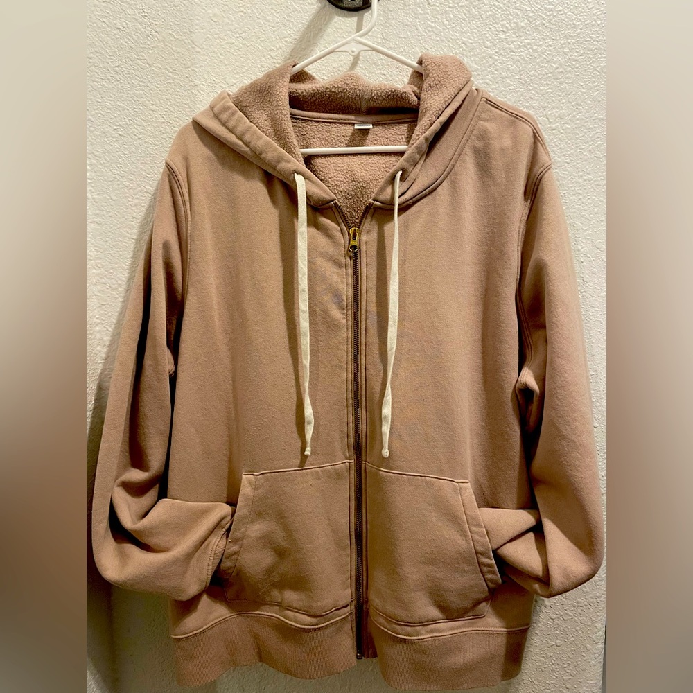 Old navy dusty rose zip up woman’s  hooded sweatshirt with gold accent zipper